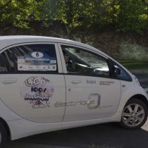 TVE - AMPOOL - Peugeot Ion arrivant à la Région